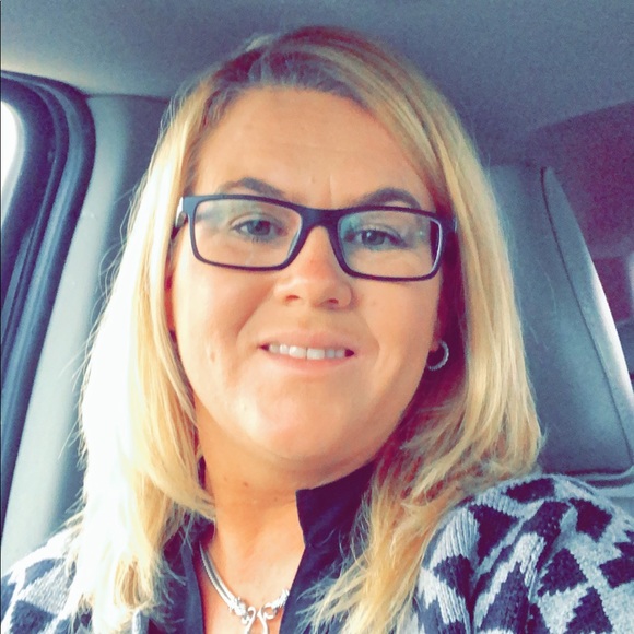 Meet your Posher, Amber - Picture 1 of 1